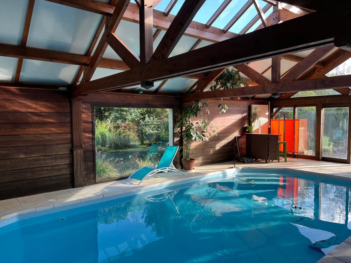 Maison Avec Piscine Et Sauna A Vire Eksteriør bilde