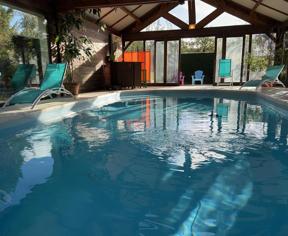 Maison Avec Piscine Et Sauna A Vire Eksteriør bilde