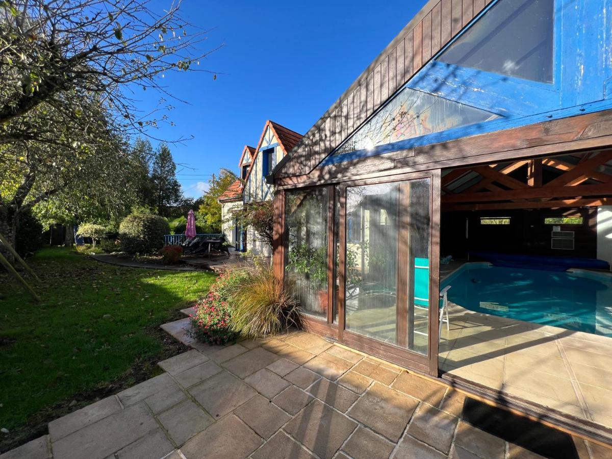 Maison Avec Piscine Et Sauna A Vire Eksteriør bilde